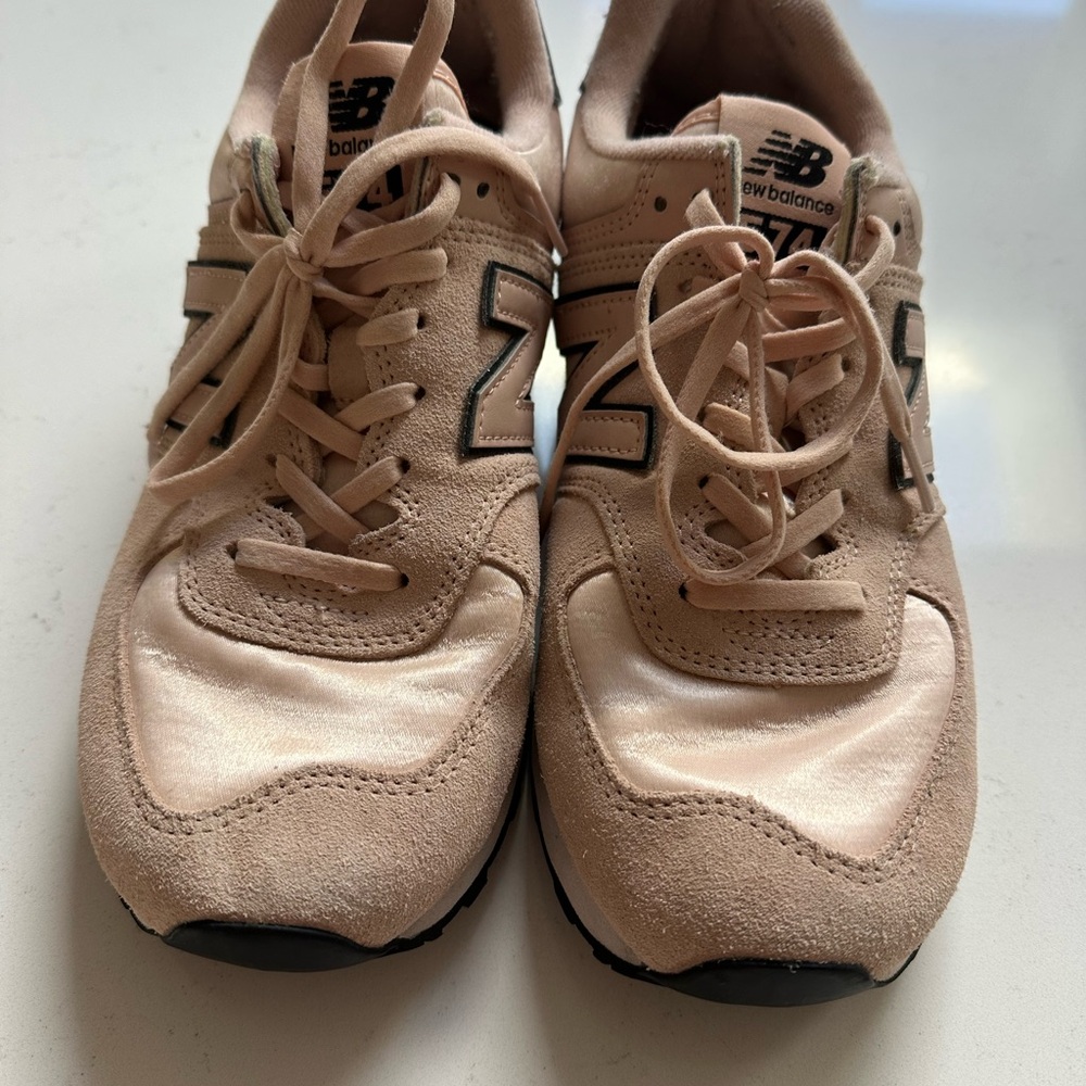 New Balance Light Pink Athletic Shoes